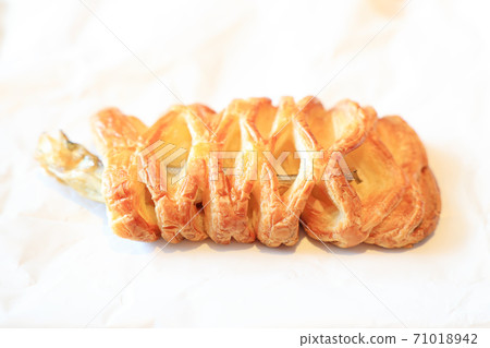 Shishamo bread Shishamo bread 71018942