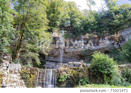 Cascades du Herisson, Waterfalls of the Herisson in the Jura France 71021471