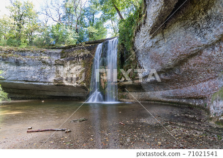 Cascades du Herisson, Waterfalls of the Herisson in the Jura France 71021541