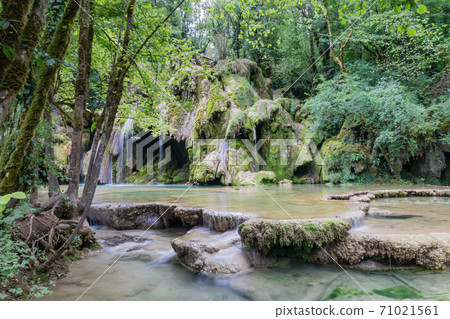 Jura Tufs waterfall, with its spectacle limestone sculptures Jura Tufs waterfall, with its spectacle limestone sculptures 71021561
