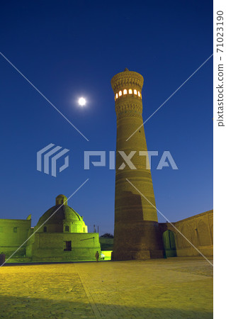 complex Poi Kolon, Kalyan Minaret at night, Bukhara, Uzbekistan complex Poi Kolon, Kalyan Minaret at night, Bukhara, Uzbekistan 71023190