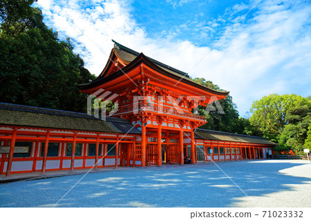 Shimogamo Shinto shrine gate 71023332