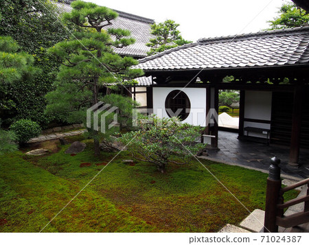 Kenninji Temple Tower Ryosokuin Garden Kenninji Temple Tower Ryosokuin Garden 71024387