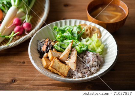 Japanese style Buddha bowl vegan food 71027837