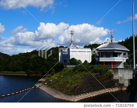 s間市飯田水壩行政大樓 s間市飯田水壩行政大樓 71028789