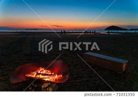 Campfire at Chichibugahama 71031350