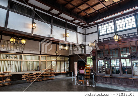 老泰莎站 71032105