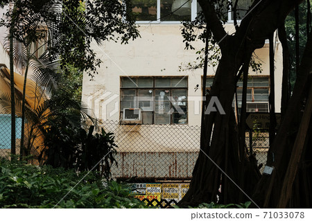 Hong Kong building wall Hong Kong building wall 71033078