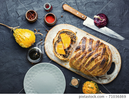 Wellington pumpkin,autumn food Wellington pumpkin,autumn food 71036869