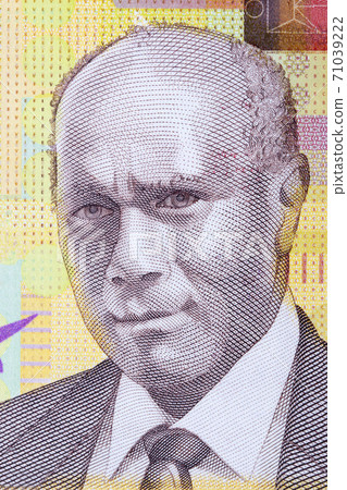 Cecil Wallace Whitfield a portrait from Bahamian dollar 71039222