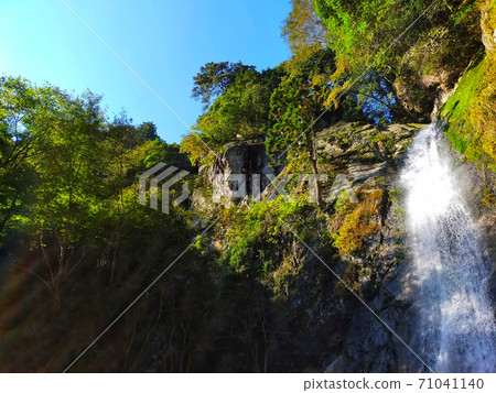 Tengu Waterfall (Hinohara Village, Tokyo) Tengu Waterfall (Hinohara Village, Tokyo) 71041140
