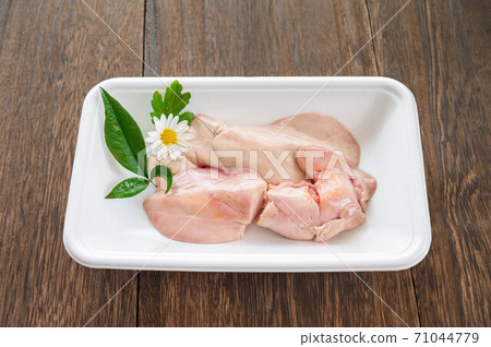 Anglerfish liver raw Anglerfish liver raw 71044779