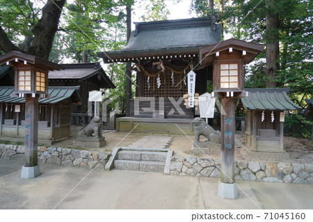 Dignified and quiet Shinshu Azumino Hotaka Shrine (Wakamiya Shrine) Dignified and quiet Shinshu Azumino Hotaka Shrine (Wakamiya Shrine) 71045160