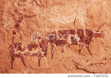 Rock paintings of Tassili N'Ajjer, Algeria 71047292