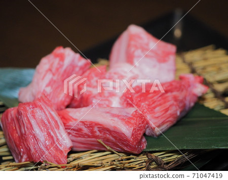 Tajima beef (diced) 71047419
