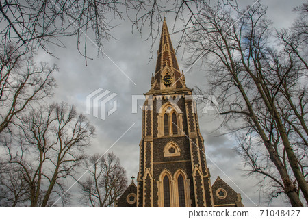 Christ Church on Turnham Green. Chiswick High Road, West London. Christ Church on Turnham Green. Chiswick High Road, West London. 71048427