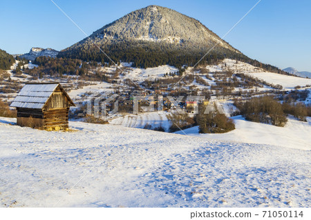 Sidirovo hill with Vlkolinec village UNESCO site, Velka Fatra mountains, Slovakia Sidirovo hill with Vlkolinec village UNESCO site, Velka Fatra mountains, Slovakia 71050114