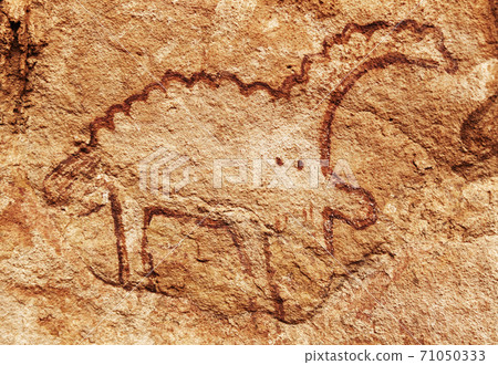 Rock paintings of Tassili N'Ajjer, Algeria Rock paintings of Tassili N'Ajjer, Algeria 71050333
