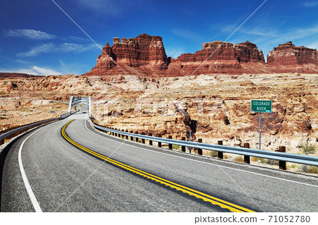 American Southwest 71052780