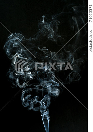 smoke cloud with black background. fog texture 71053571