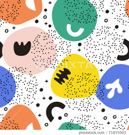 Seamless vector pattern with hand drawn dots. Seamless vector pattern with hand drawn dots. 71055083