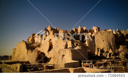 View of Shali old city ruins in Siwa oasis, Egypt View of Shali old city ruins in Siwa oasis, Egypt 71069503