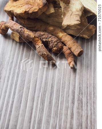 Oriental Medicine, Oriental Traditional Medicine Oriental Medicine, Oriental Traditional Medicine 71070025