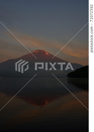 Mt. Fuji from Lake Yamanaka for New Year Mt. Fuji from Lake Yamanaka for New Year 71072592