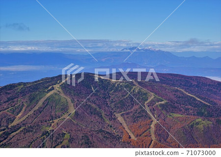Mt. Yakebitai from Mt. Iwasuge Mt. Yakebitai from Mt. Iwasuge 71073000
