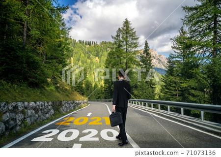 The 2021 New Year journey and future vision concept The 2021 New Year journey and future vision concept 71073136