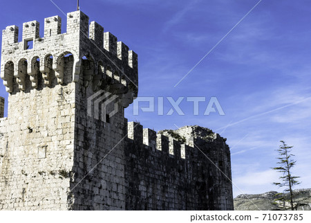 Fortress Kamerlengo in historic city of Trogir, Croatia  71073785