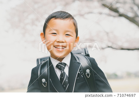 小學入口 71074697