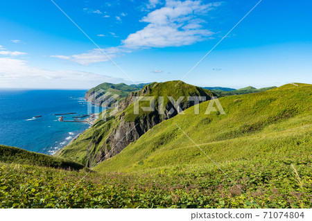 Rebun Island Momoiwa Observatory Course Trekking 71074804