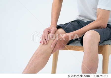 Knee pain senior male parts 71075055