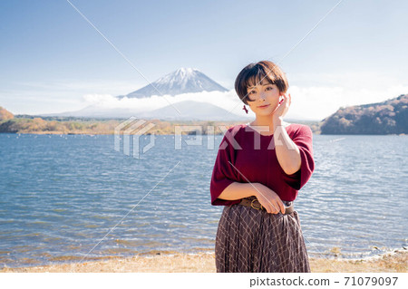 Beautiful Japanese women Beautiful Japanese women 71079097