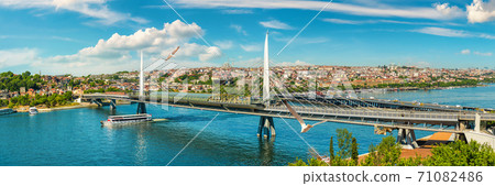 Golden Horn in Istanbul 71082486