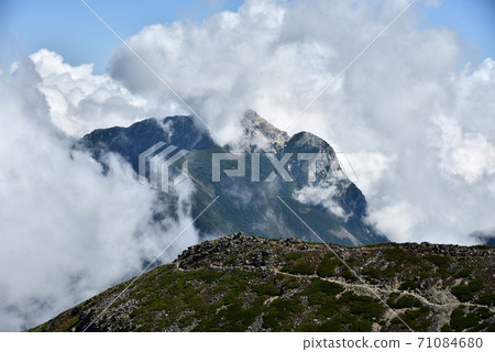 從千疊岳中看到小松岳 71084680