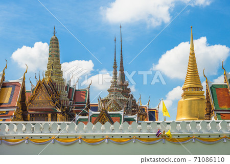 grand palace and Wat Phra Kaeo in bangkok, thailand 71086110