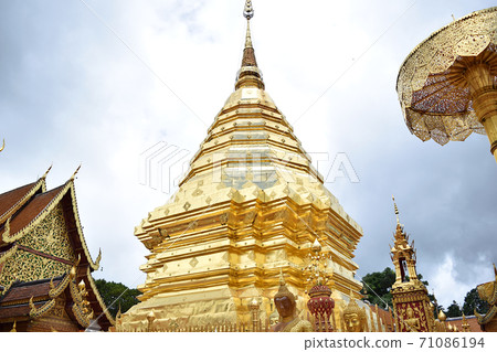 Wat · Platat · Doi · Steep Wat · Platat · Doi · Steep 71086194