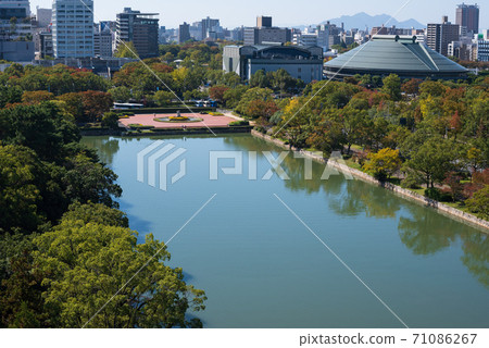 Scenery in Hiroshima city 71086267