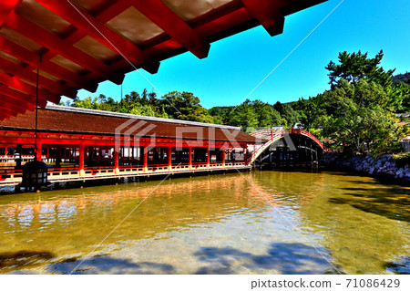 Sorihashi / Itsukushima Shrine 71086429