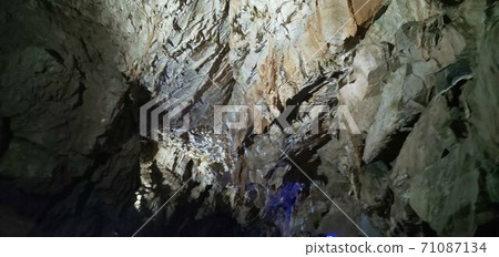 Inside the cave 71087134