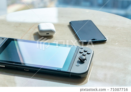 最新的遊戲機 71087716