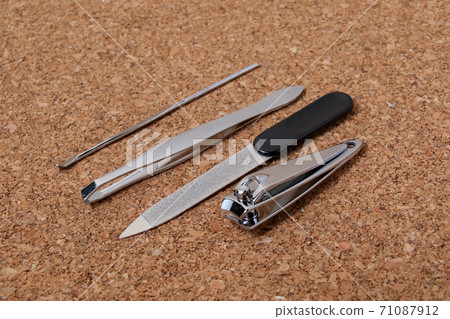 Nail clippers, health care, files, tweezers, medicine, treatment, silver, hygiene, earpicks, health 71087912
