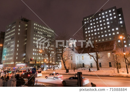 Clock Tower on a winter night / Sightseeing image of Sapporo City, Hokkaido 71088884