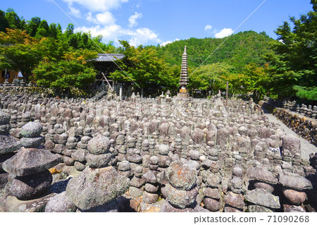 Adashino Nenbutsuji Temple, Sagano, Kyoto City, Kyoto Prefecture, Japan Adashino Nenbutsuji Temple, Sagano, Kyoto City, Kyoto Prefecture, Japan 71090268