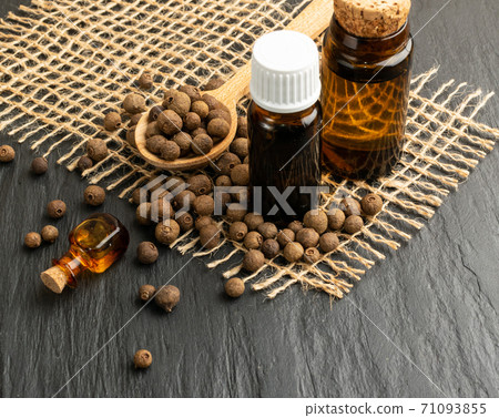 Allspice Essential Oil, Tincture or Extract in Small Bottle 71093855