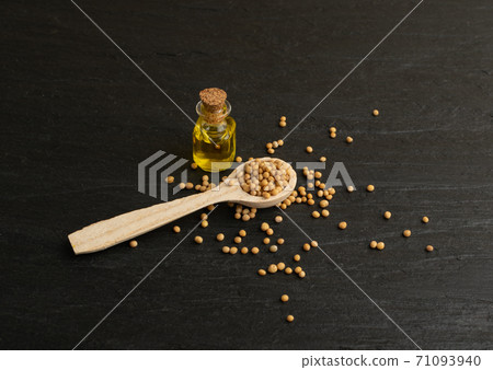Mustard Seeds Essential Oil, Tincture or Extract in Small Bottle 71093940