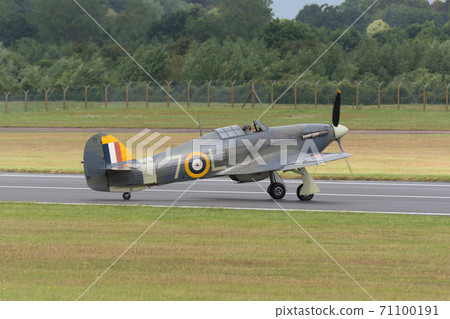 Royal Navy Sea Hurricane Mk.IB Royal Navy Sea Hurricane Mk.IB 71100191