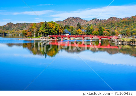 Akigi Shrine的Kakigiri Bridge和Onuma 71100452